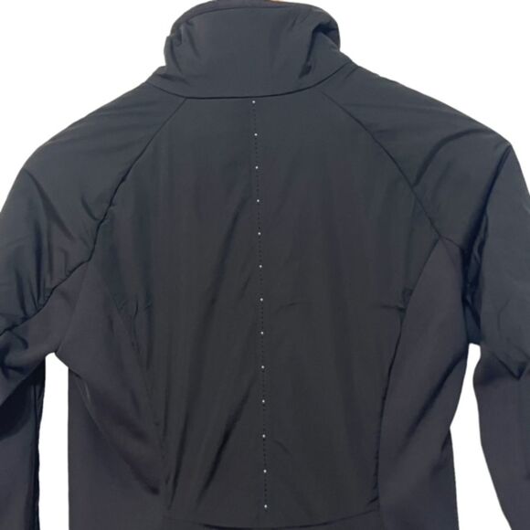 Lululemon Run For Cold Jacket *Black - Picture 8 of 16